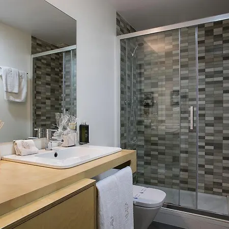 Group Blue And White Hotel 3*